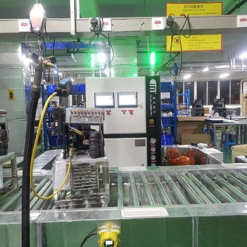 Fast Charging R32 Gas Vacuum Injection Machine with 60-260g/s Charging Speed 380V/50HZ Voltage