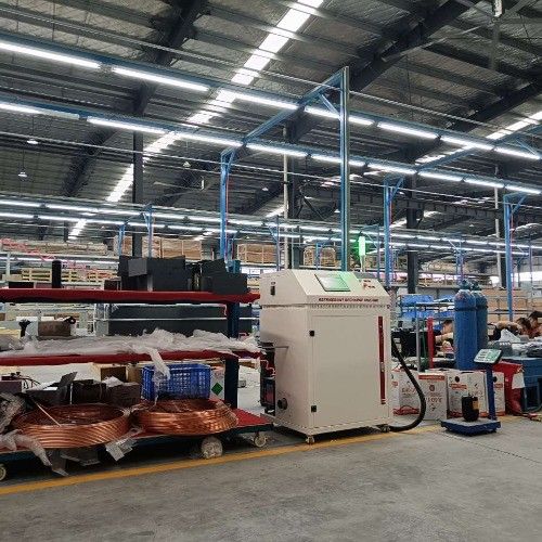 Manufacturing Plant Gas Recharge Machine 300KG Weight for Refrigerant Filling